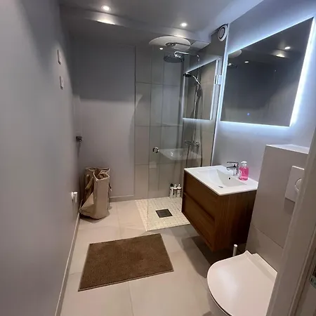Pen I Et Koselig Nabolag Apartamento Oslo